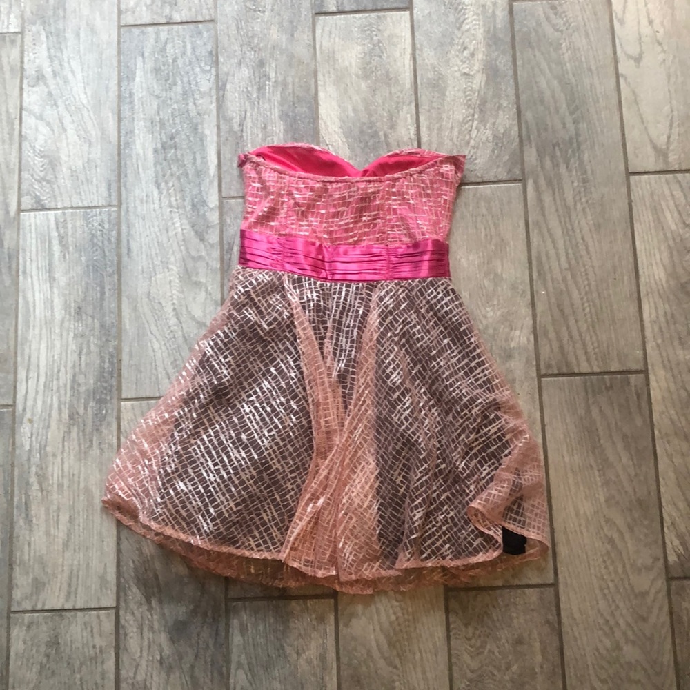 Pink Modcloth Dress - Picture 4 of 6